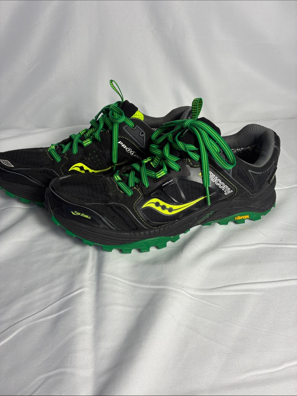Saucony Xodus 4.0 GTX Trail Running Shoes Men's Vibram Waterproof Black Green
